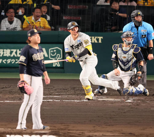 阪神】森下翔太が逆転3ランに雄たけび 好投のオリックス宮城から
