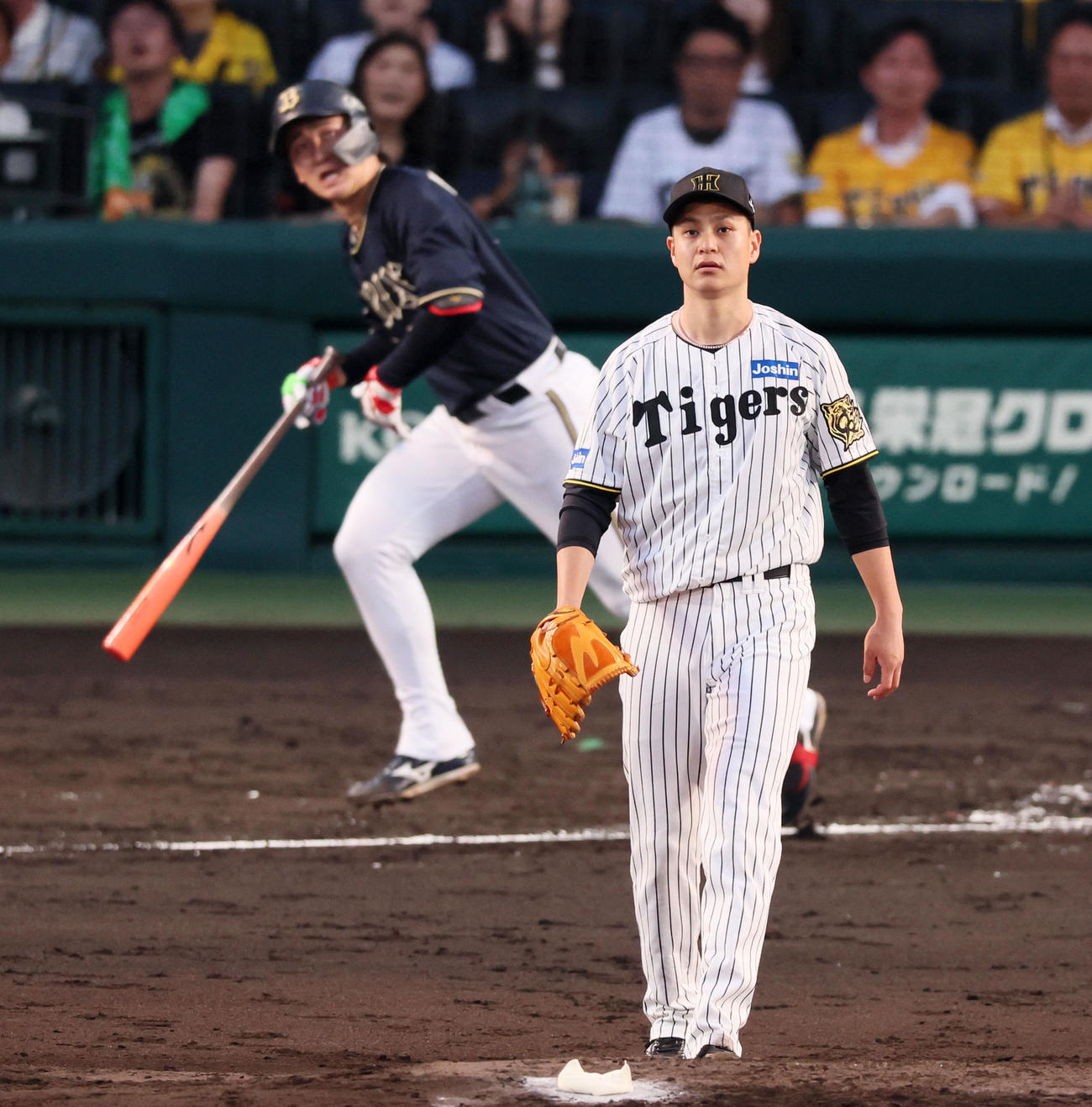阪神対オリックス　4回表オリックス1死一塁、大竹は紅林に中越え2点本塁打を浴びる（撮影・加藤哉）
