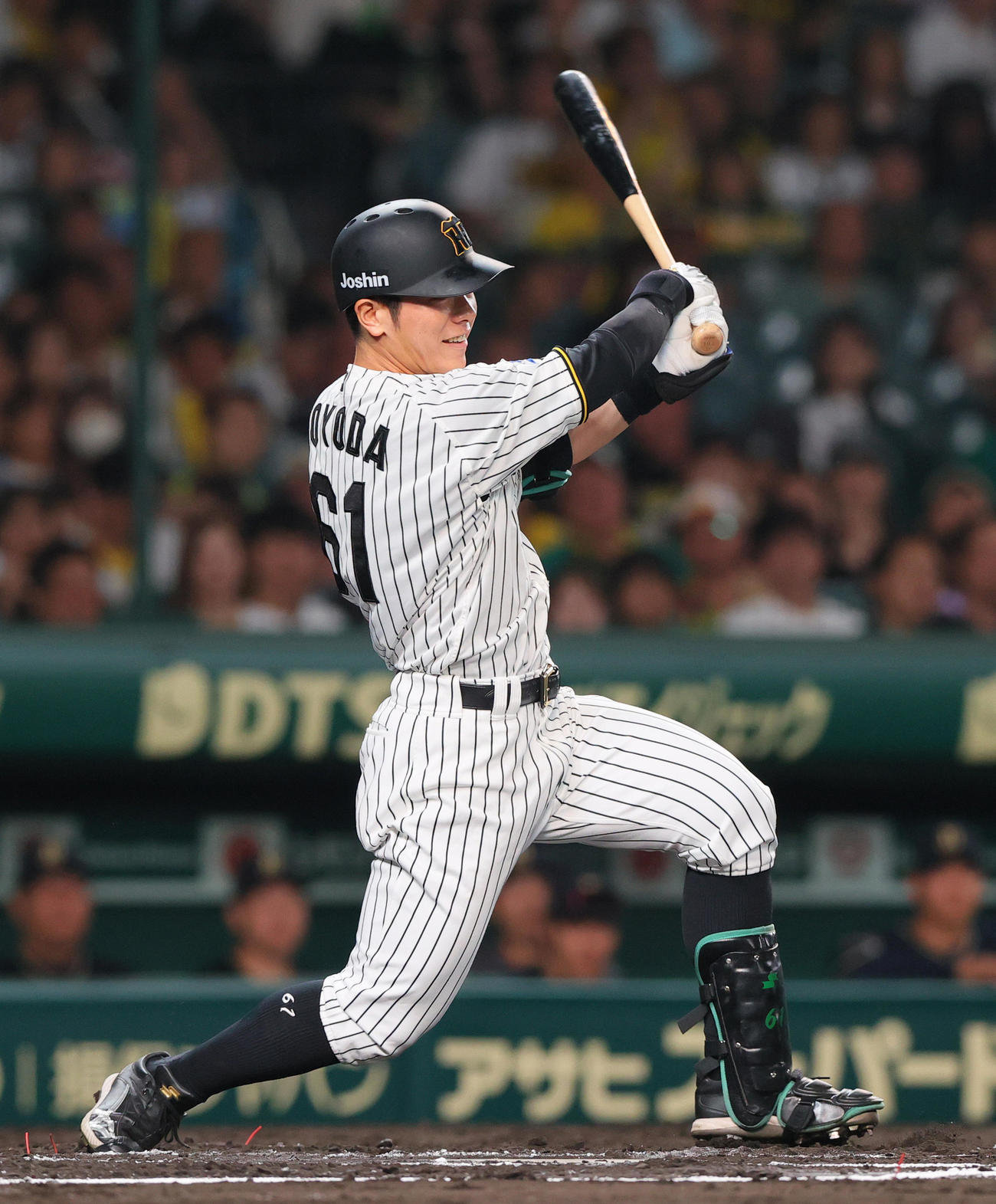 阪神対オリックス　6回裏阪神無死、代打豊田は右前打を放つ（撮影・上山淳一）
