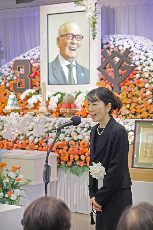 堀内恒夫氏「長嶋茂雄という名前も不滅です」リハビリの姿には「感動