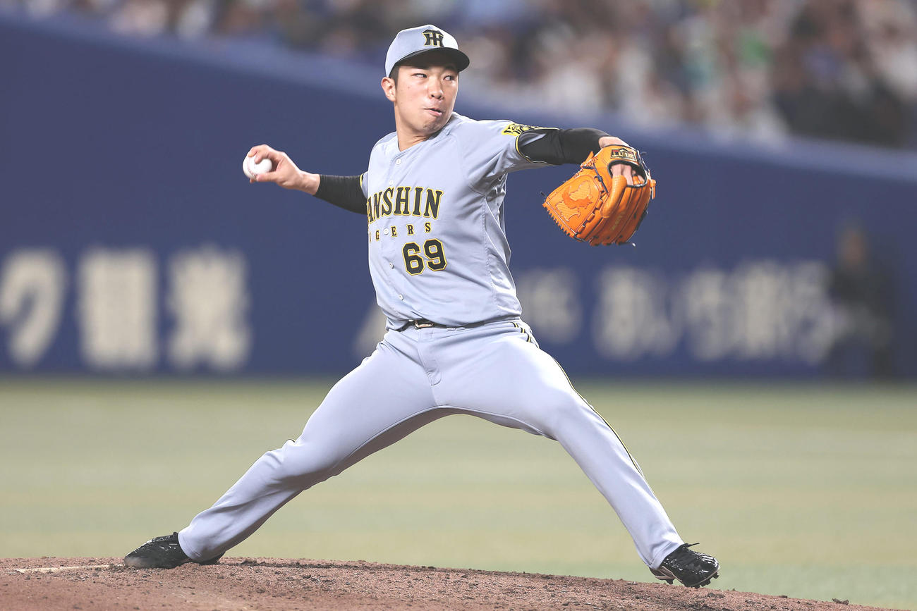 阪神・石井大智（2025年5月23日撮影）