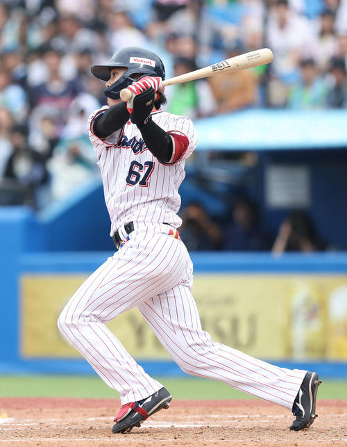 伊藤琉偉 記念ユニフォーム Mサイズ ヤクルト・伊藤 プロ初ホームラン