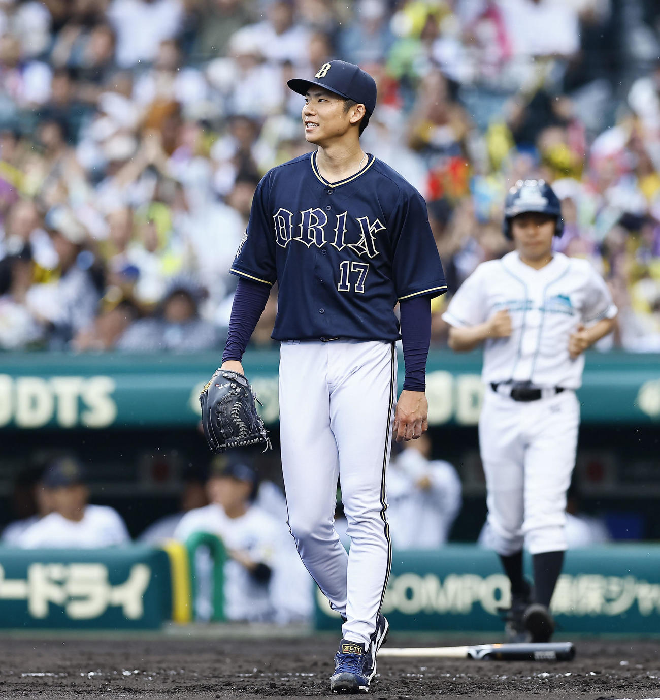 阪神対オリックス　3回裏阪神2死一、二塁、中野に先制適時打を許した曽谷（撮影・藤尾明華）