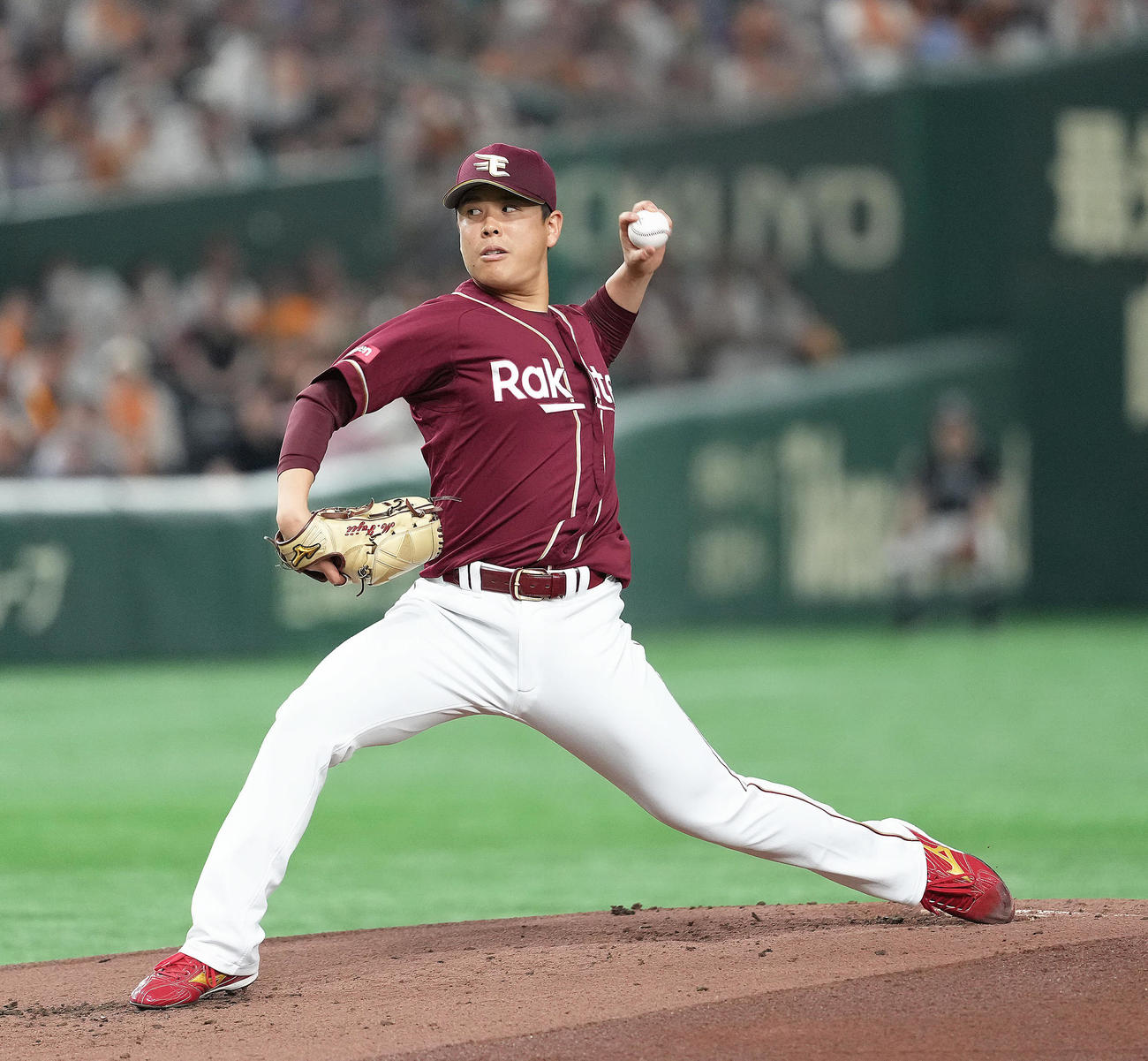 巨人対楽天　楽天先発の藤井（撮影・足立雅史）