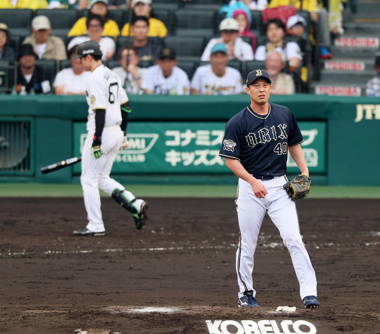 阪神対オリックス　5回裏阪神1死、岩崎は高寺を三振に仕留める（撮影・加藤哉）