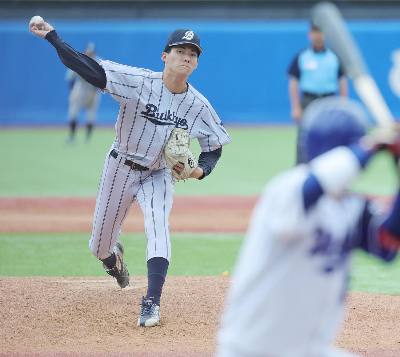 佛教大対東京農大北海道オホーツク　佛教大先発の赤木（撮影・野上伸悟）