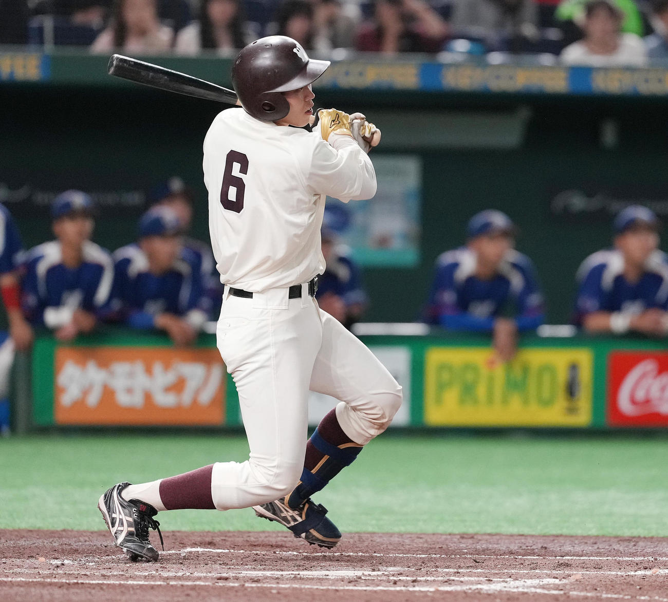 東亜大対早大　3回裏早大2死二塁、中前適時打を放つ吉田（撮影・鈴木みどり）