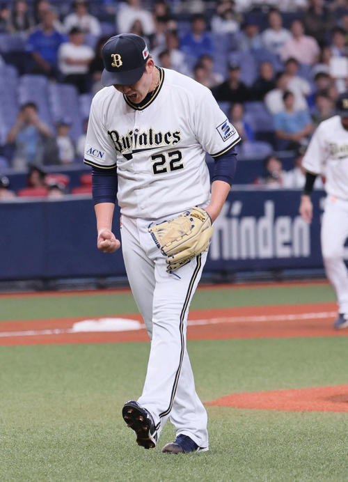 オリックス】九里亜蓮が1000奪三振達成 史上158人目 記念ボード掲げる