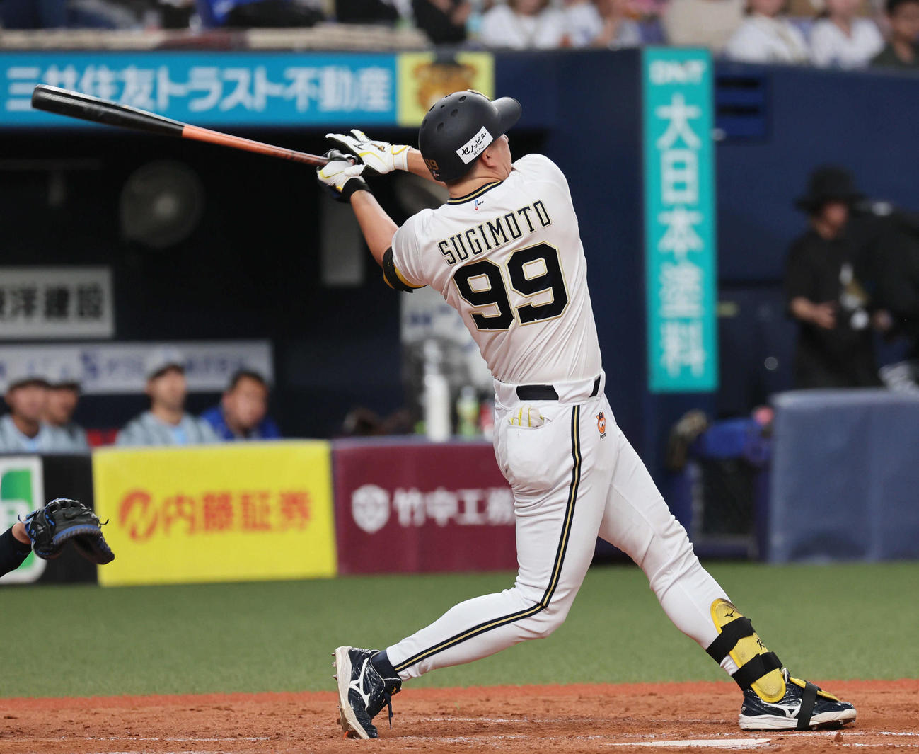 オリックス対DeNA 5回裏オリックス1死、杉本は左越え先制本塁打を放つ（撮影・宮崎幸一）