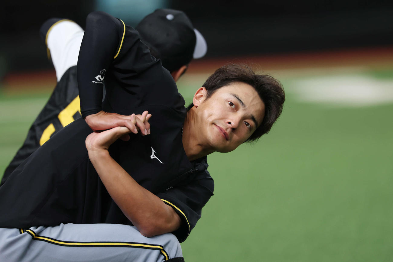 西武対阪神　試合前練習に臨む阪神熊谷（撮影・宮地輝）
