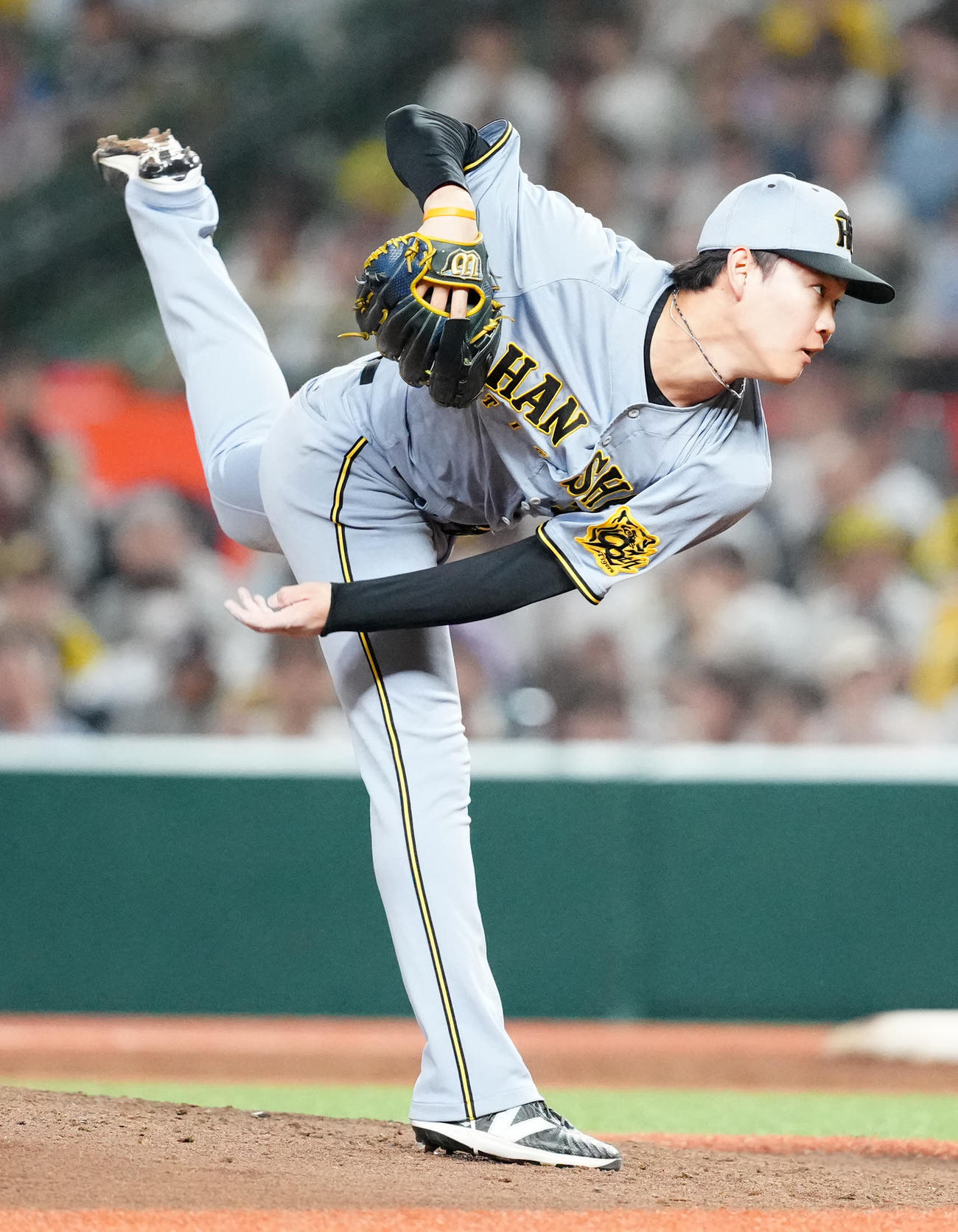 西武対阪神　阪神2番手の及川（撮影・江口和貴）