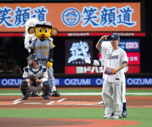 野球 西武】ヒップホップアーティストAK－69がノーバン始球式 多くのプロ