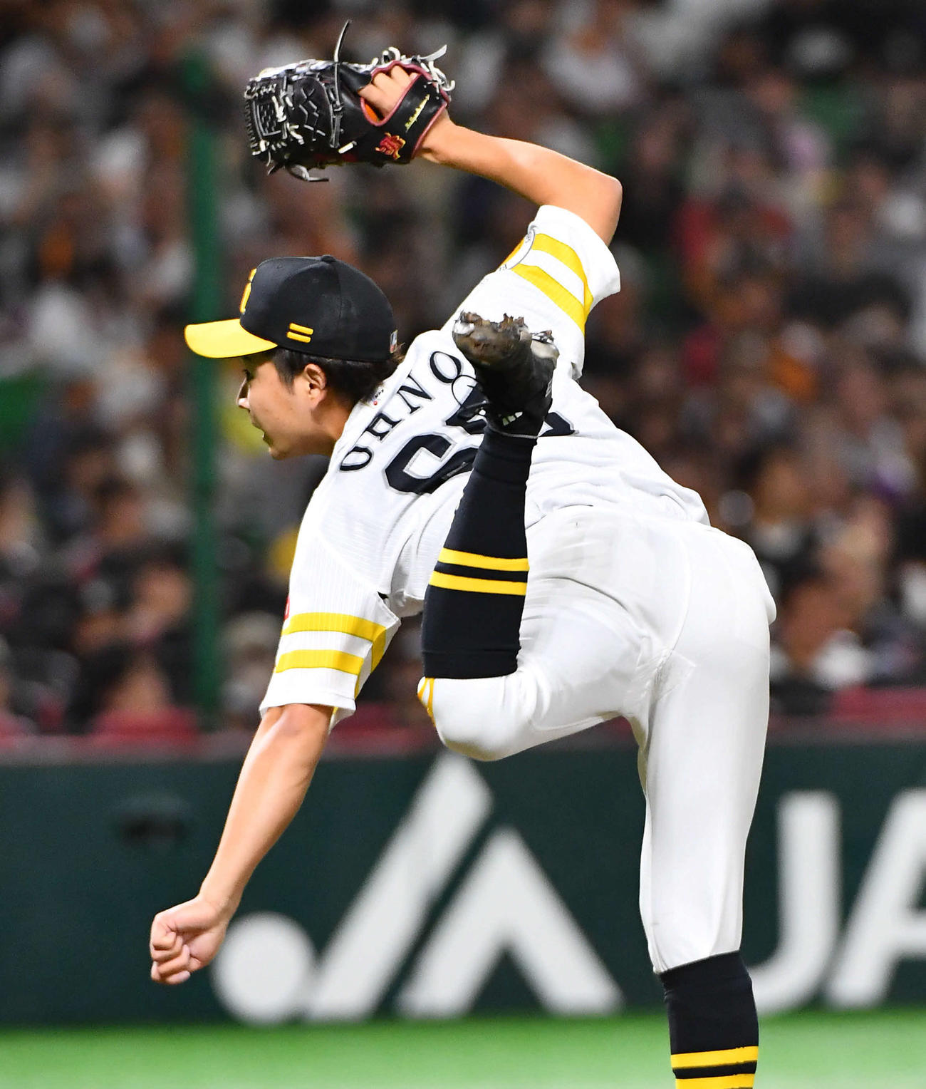 ソフトバンク対巨人　7回表から登板した、ソフトバンク4番手の大野（撮影・岩下翔太）