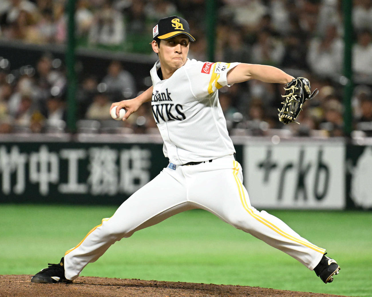 ソフトバンク対巨人　ソフトバンク2番手投手・大山（撮影・林敢治）