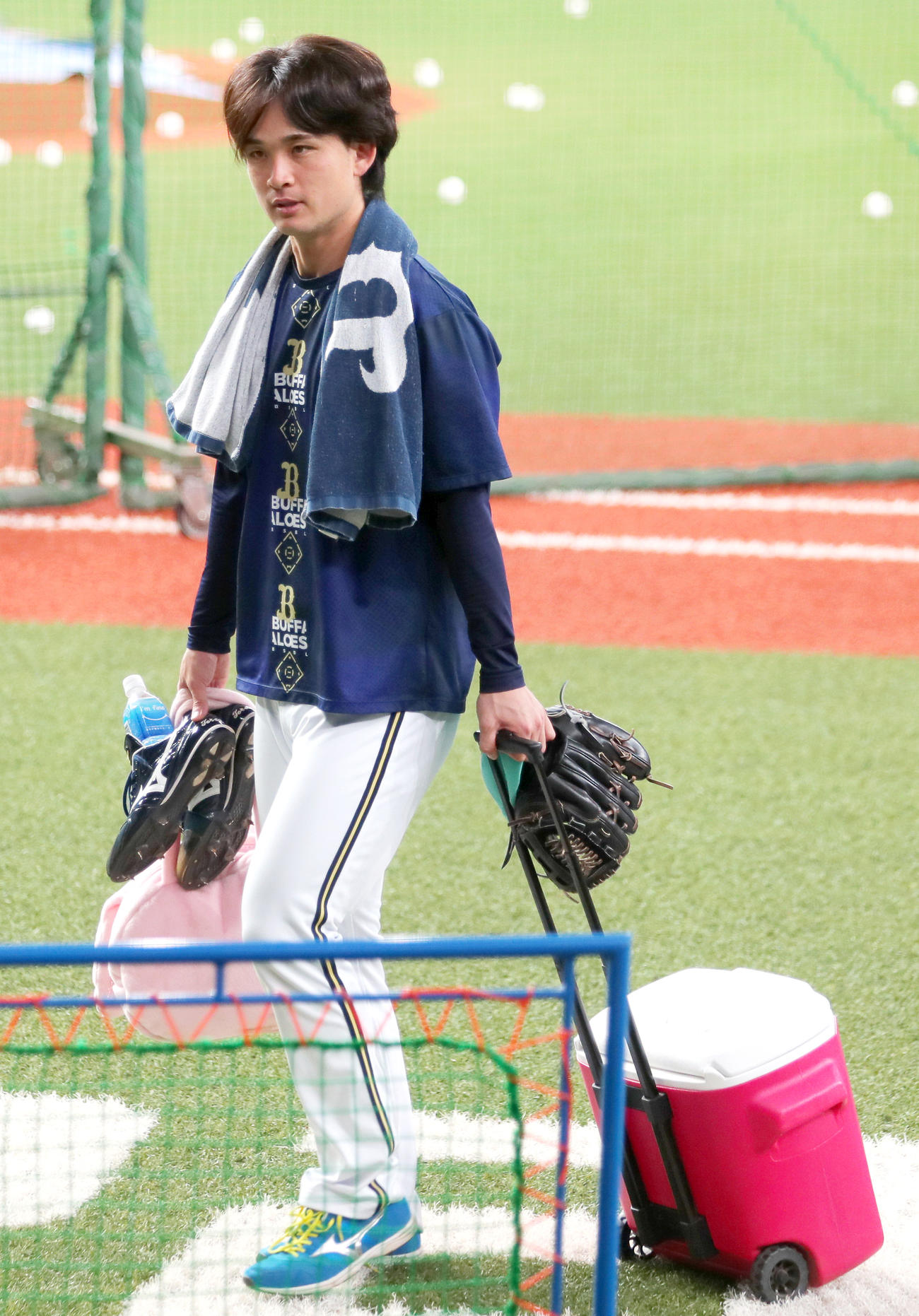 練習を終え移動するオリックス寺西（撮影・上山淳一）