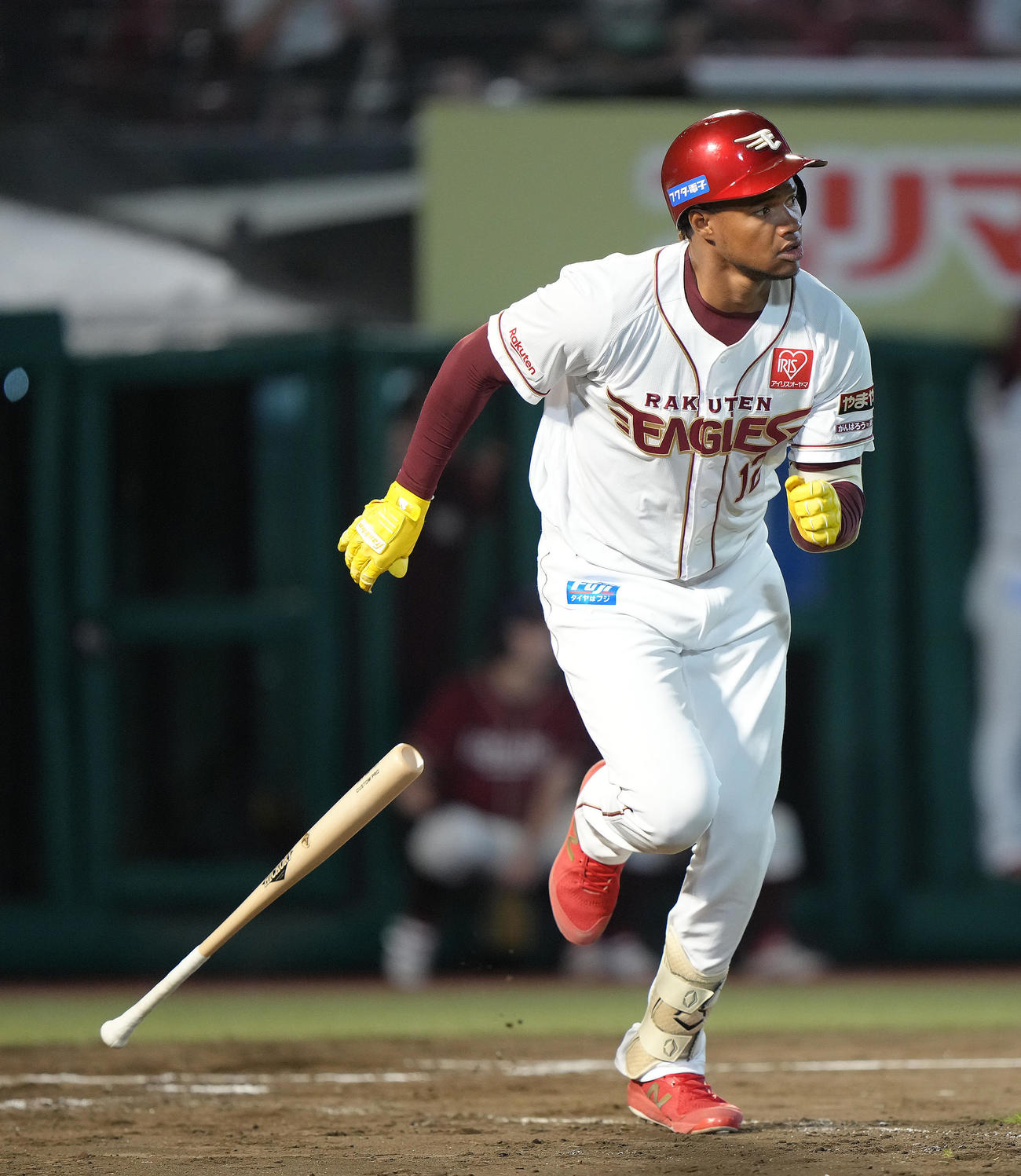 楽天対中日　8回裏楽天無死、ゴンザレスはNPB初本塁打を放つ（撮影・足立雅史）