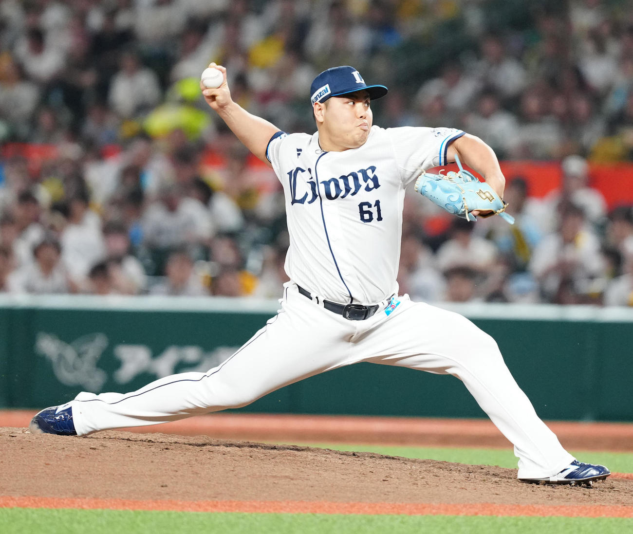 西武対阪神　最後を締めた西武5番手の平良（撮影・江口和貴）