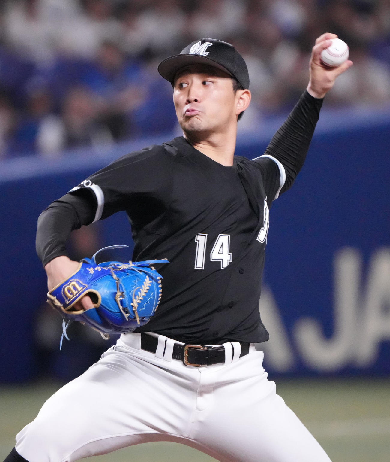 ロッテ小島和哉（2025年6月6日撮影）