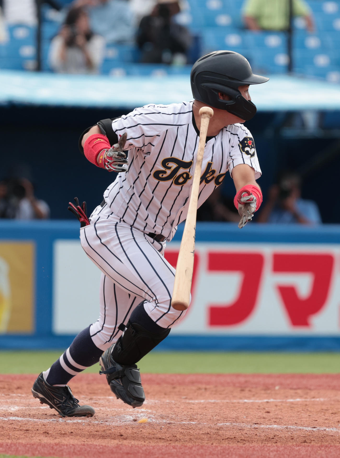 東海大対早大　4回表東海大2死一、二塁、笹田は左中間に適時三塁打を放つ（撮影・柴田隆二）