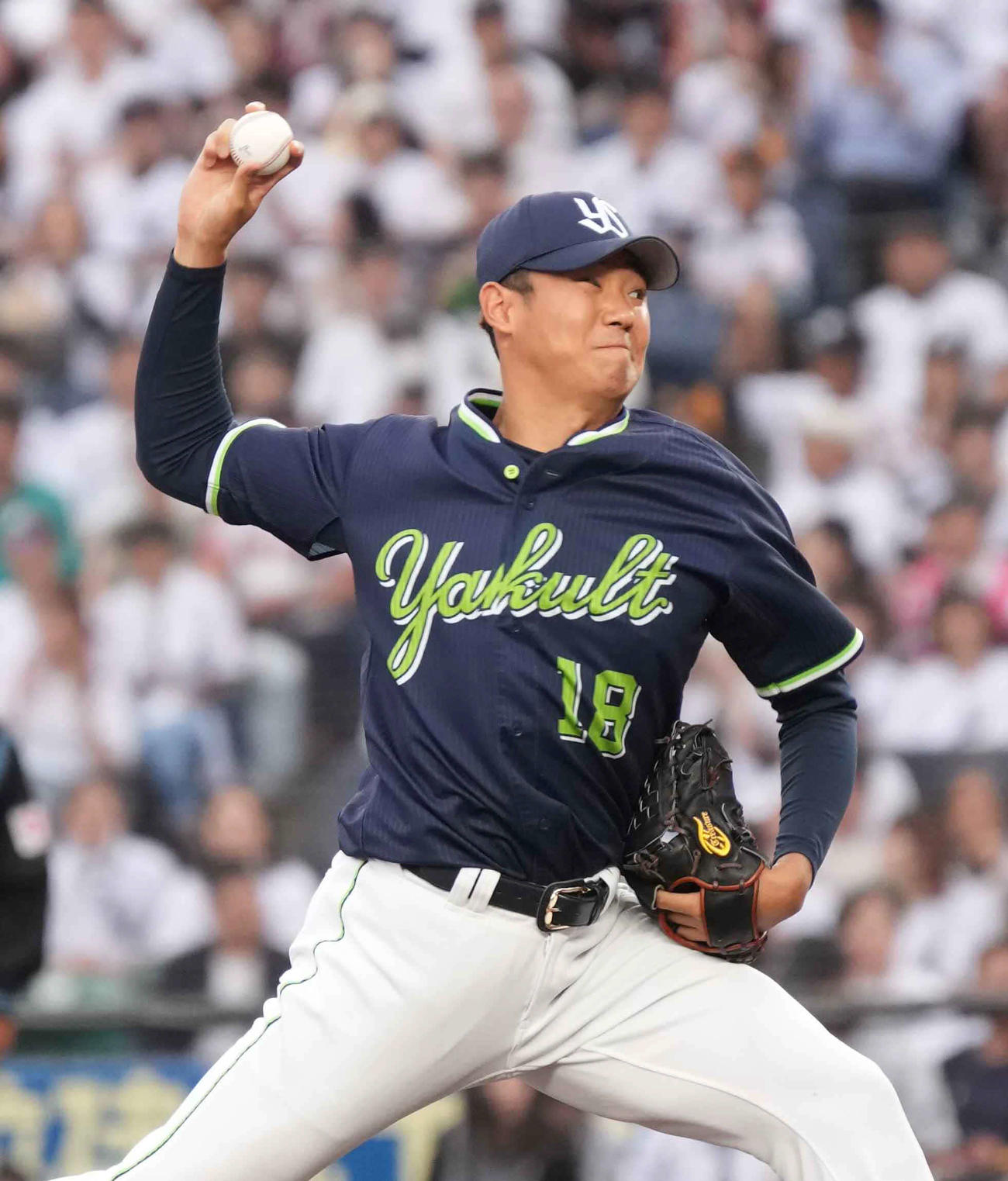 ロッテ対ヤクルト　ヤクルト先発の奥川（撮影・小沢裕）