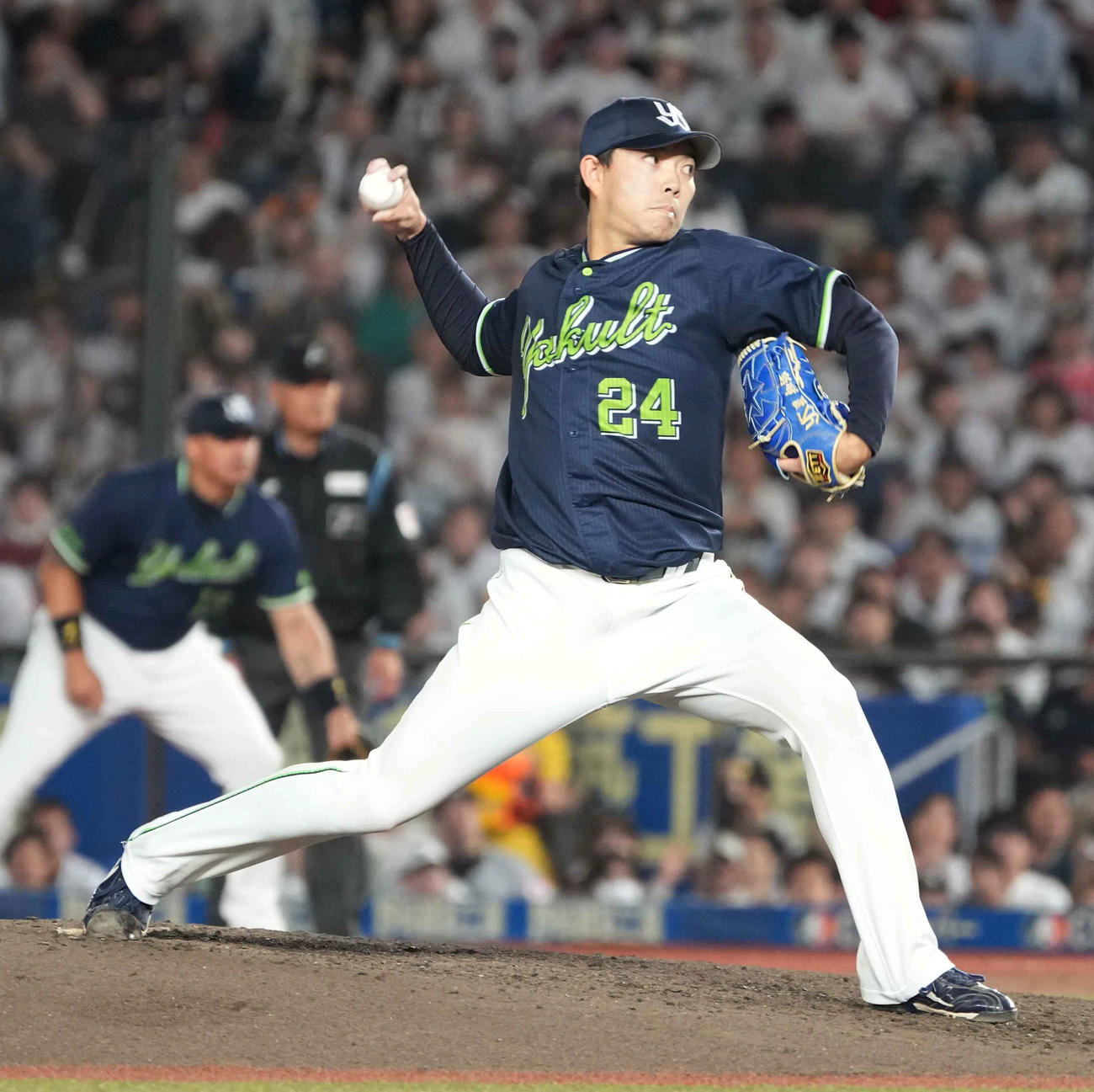 ロッテ対ヤクルト　ヤクルト4番手で登板した星（撮影・小沢裕）