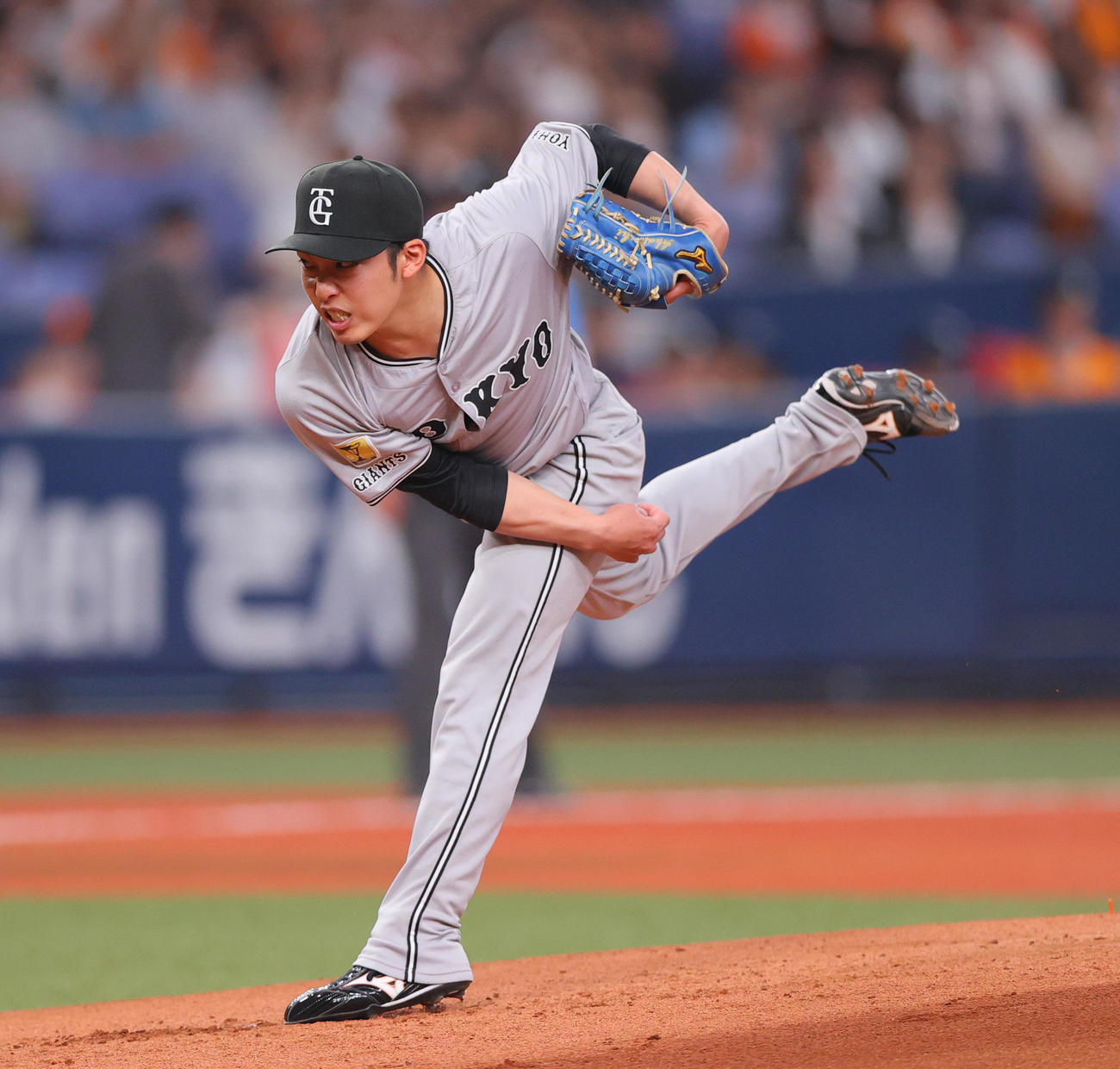 オリックス対巨人　巨人先発の赤星（撮影・上山淳一）