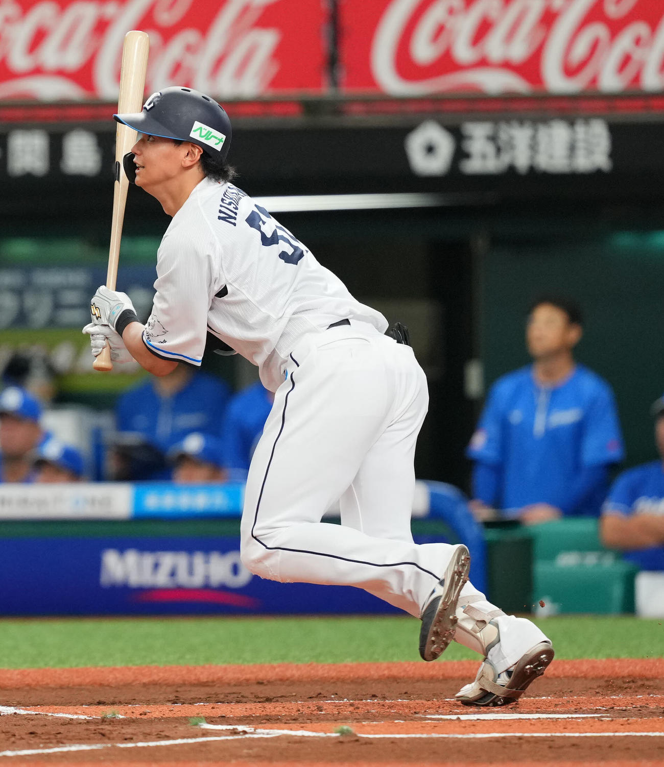 西武対中日　1回裏西武無死、中前打を放つ西川（撮影・垰建太）