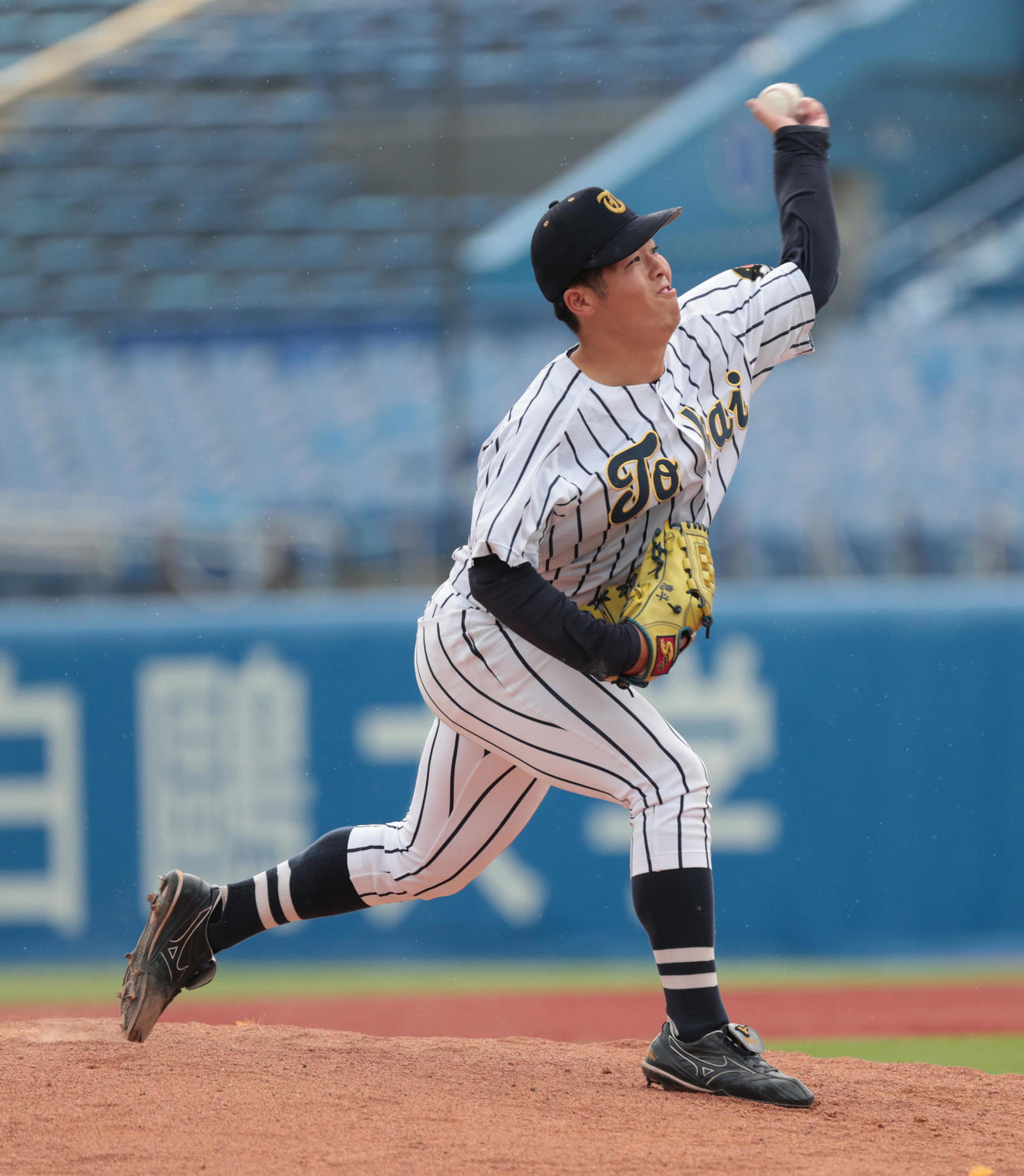 福井工大対東海大　3回途中から登板した東海大・若山（撮影・柴田隆二）