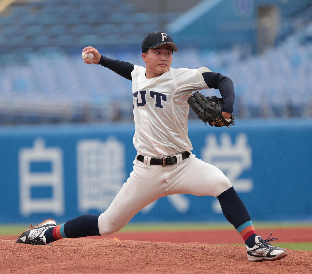福井工大対東海大　8回から登板した福井工大・土合（撮影・柴田隆二）