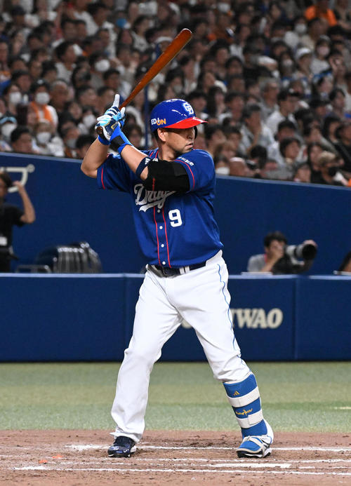中島宏之氏、オールサプライズのお疲れ様会に感謝 現役監督ら元同僚が