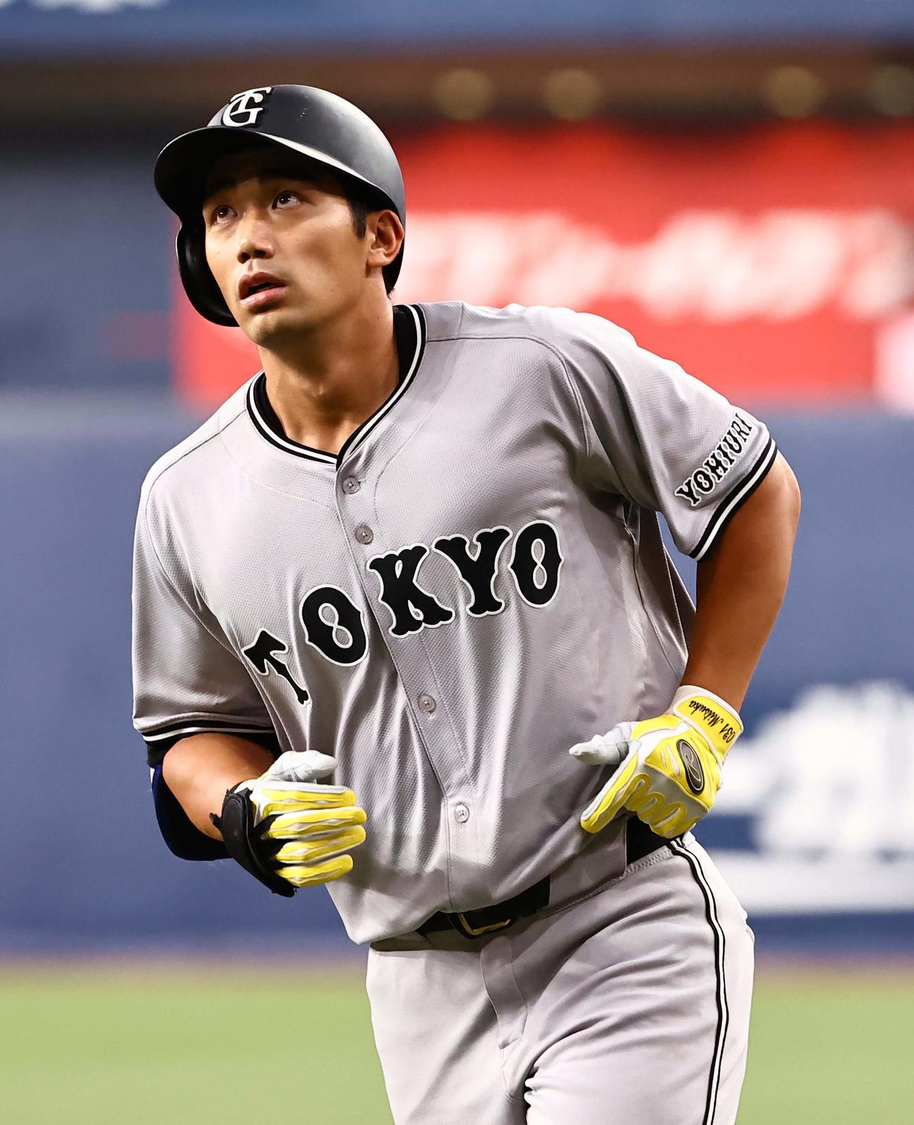オリックス対巨人　8回表巨人1死、三塚は3打席連続三振に倒れる（撮影・上田博志）
