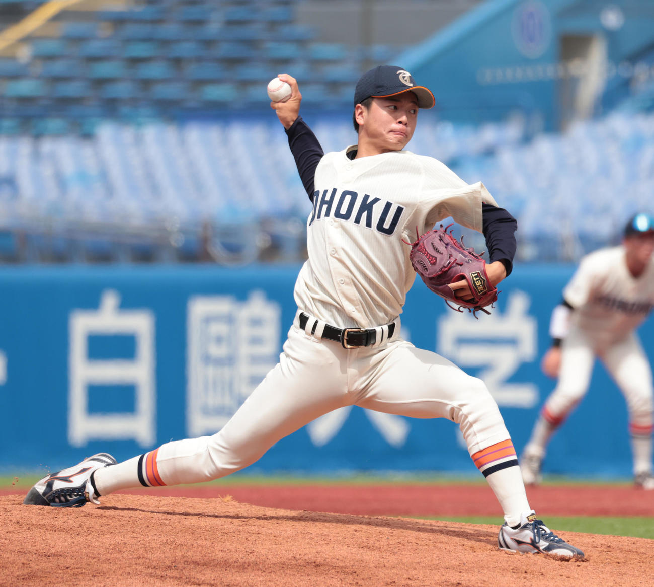 東北福祉大対福井工大　先発した東北福祉大・桜井頼（撮影・柴田隆二）