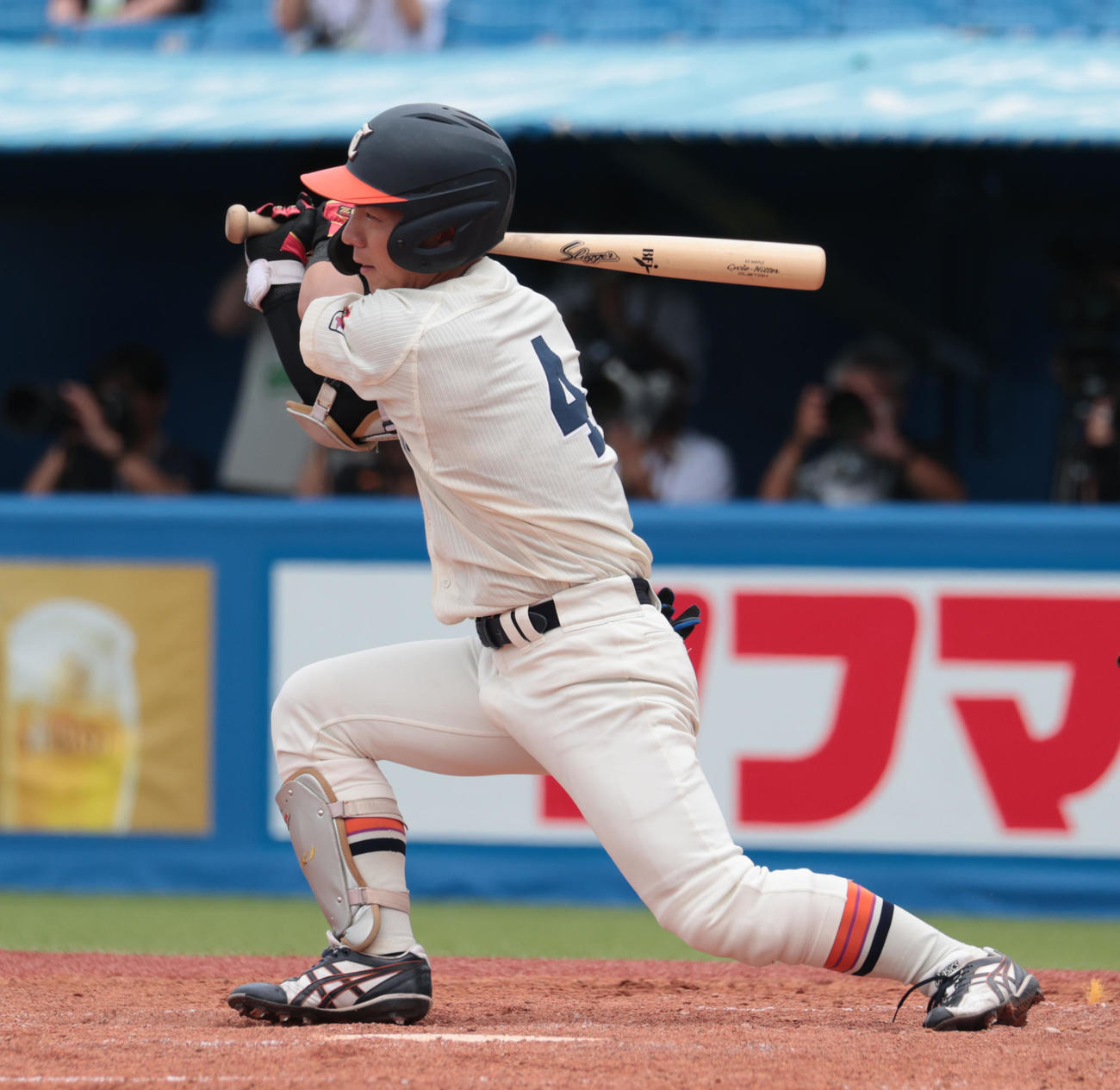 東北福祉大対福井工大　3回表東北福祉大2死一、三塁、小山は右前に適時打を放つ（撮影・柴田隆二）