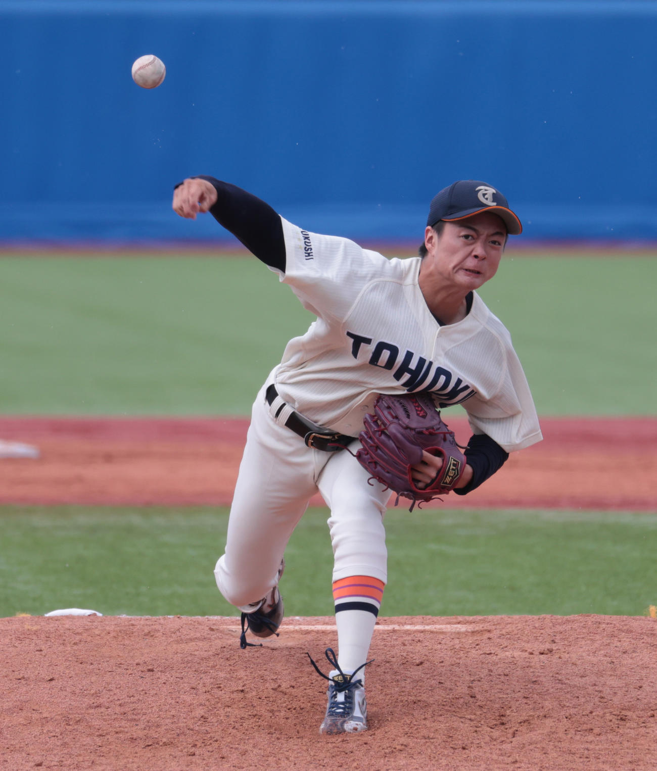 東北福祉大対福井工大　先発した東北福祉大・桜井頼（撮影・柴田隆二）