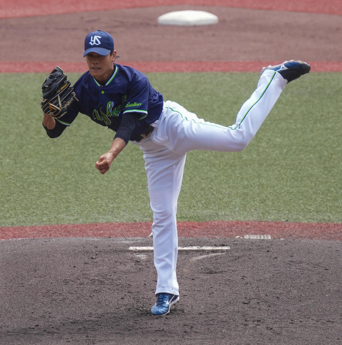 ロッテ対ヤクルト　ロッテ先発の高橋（撮影・小沢裕）