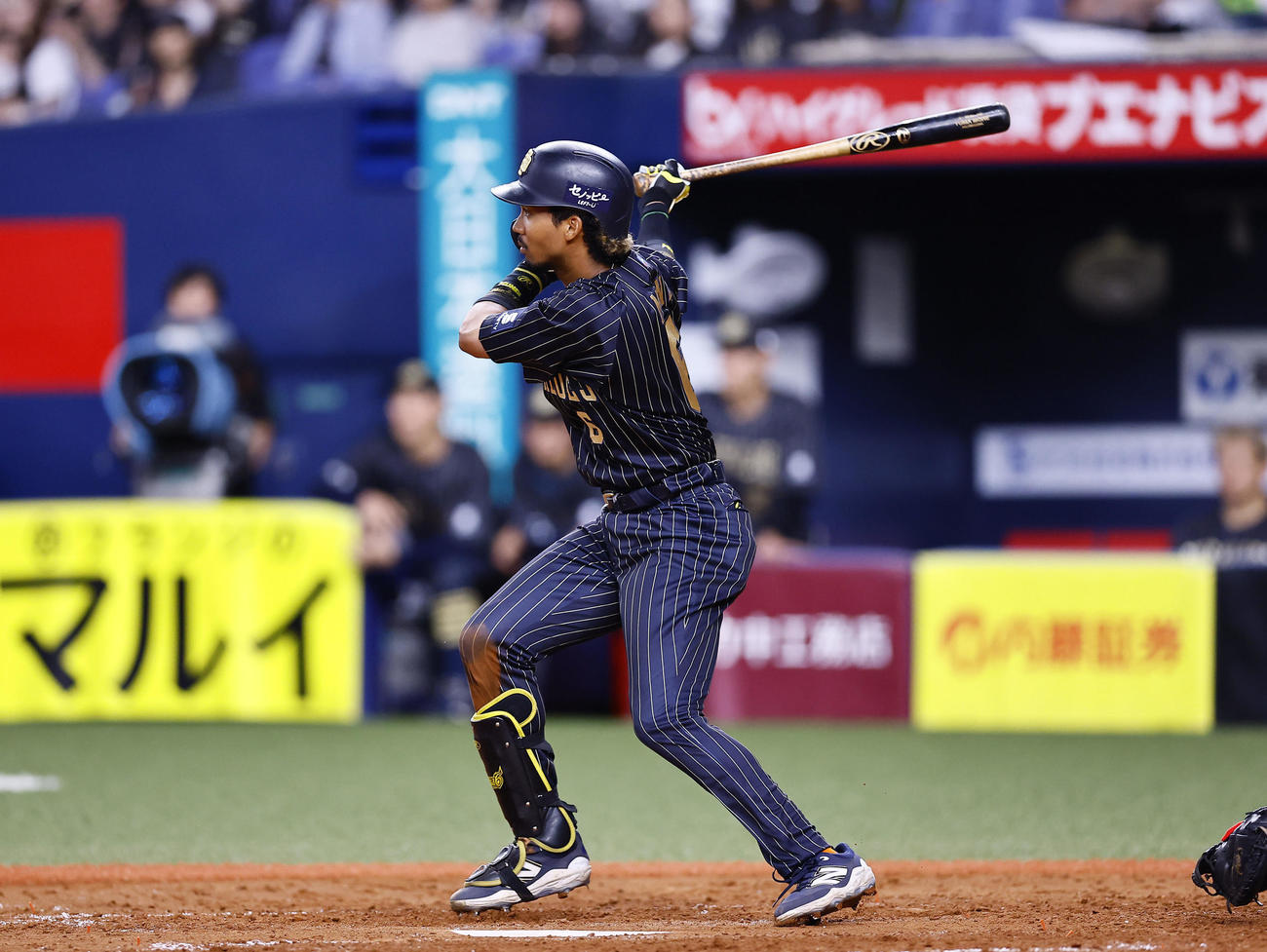 オリックス対巨人　5回裏オリックス無死一、三塁、宗は右前に同点適時打を放つ（撮影・藤尾明華）
