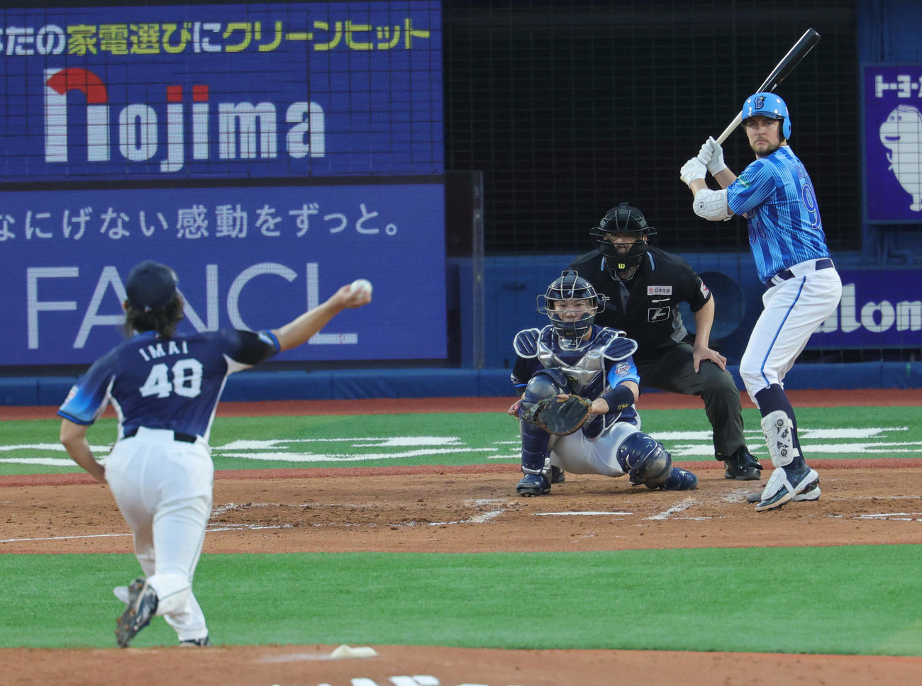 DeNA対西武　3回裏DeNA2死、今井と対戦するバウアー（撮影・野上伸悟）