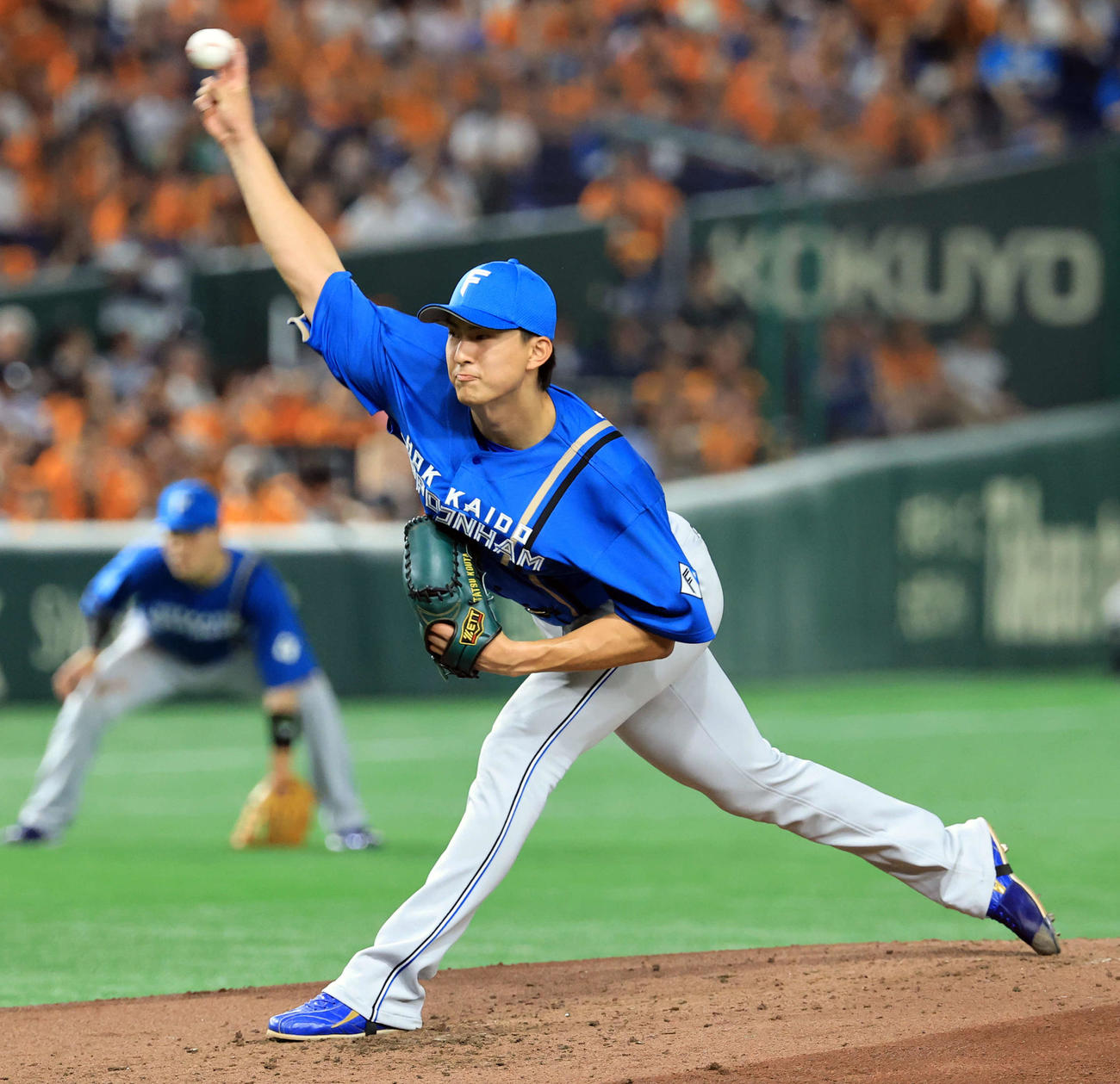 巨人対日本ハム　力投する日本ハム先発の達（撮影・浅見桂子）