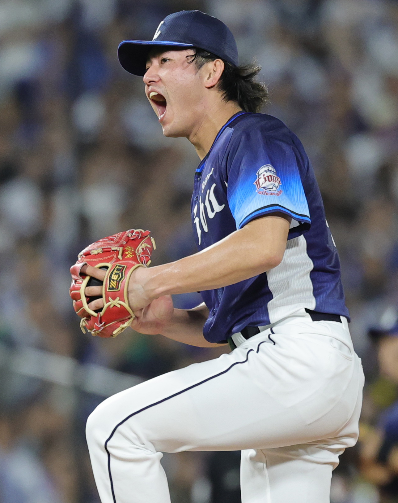 DeNA対西武　5回裏DeNA2死三塁、三森大貴を空振り三振に仕留めほえる今井（撮影・野上伸悟）
