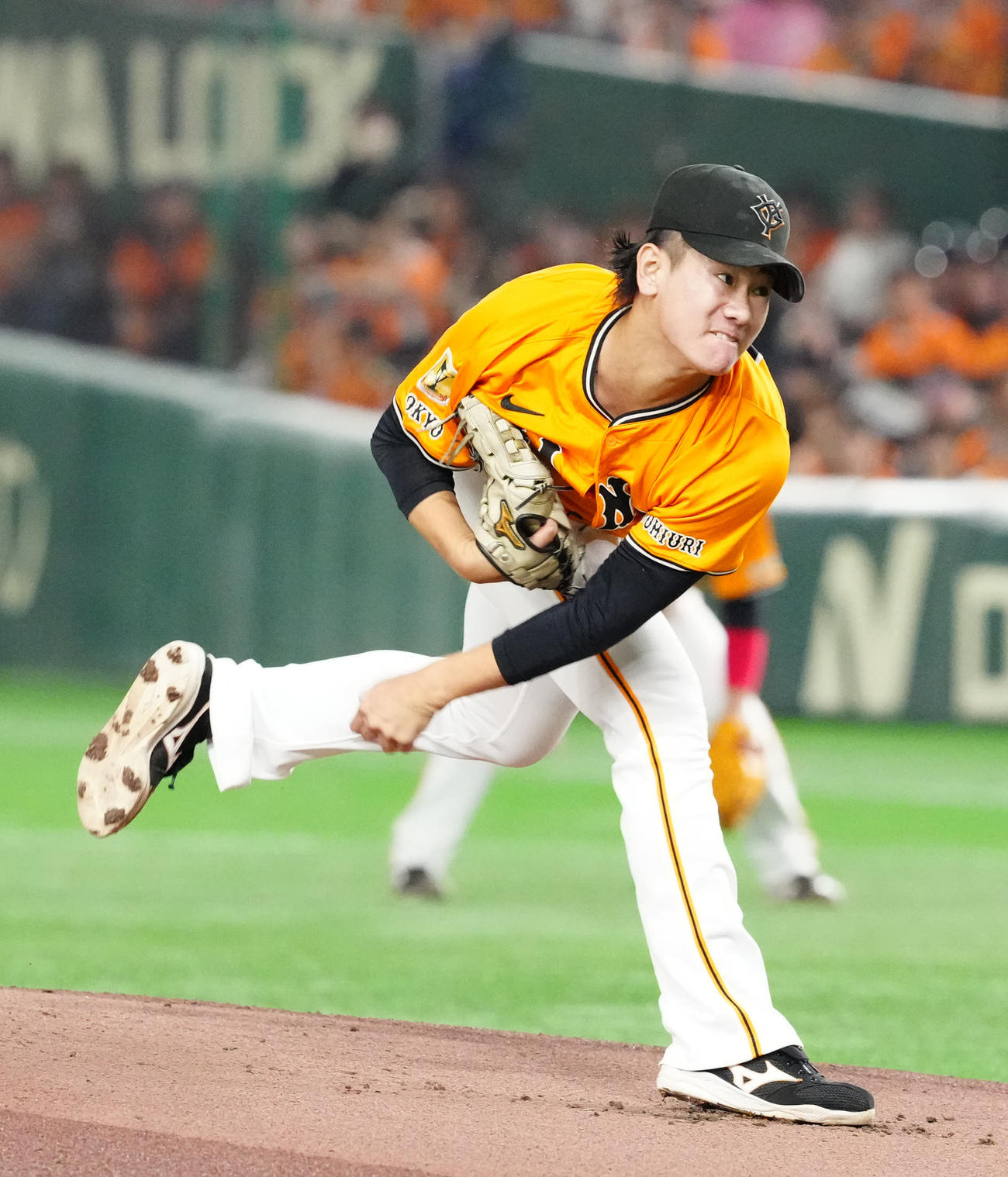 巨人対日本ハム　巨人先発の井上（撮影・江口和貴）
