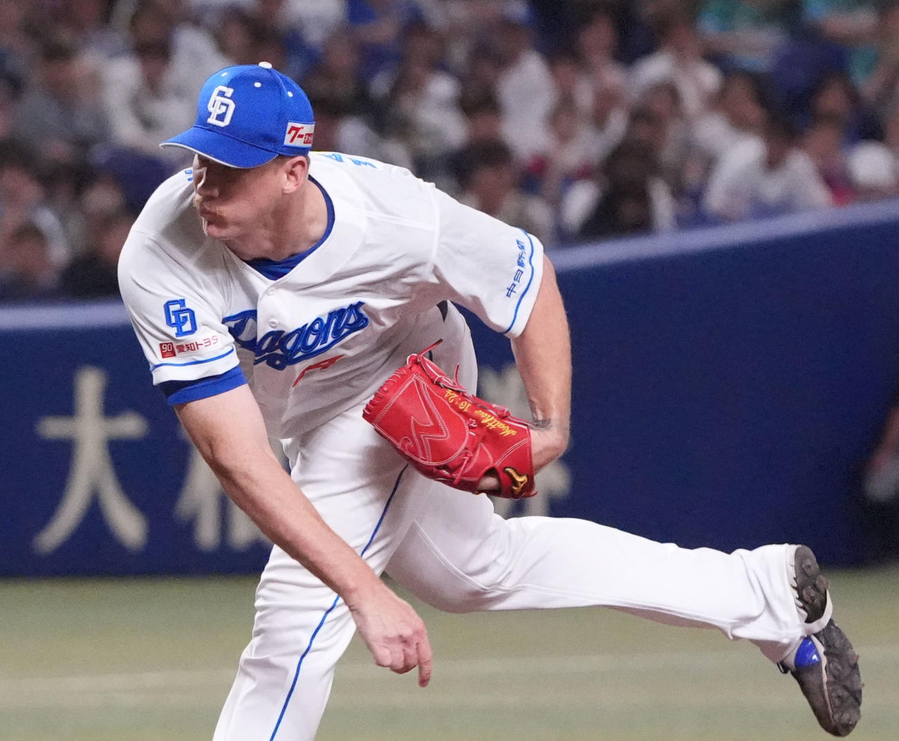 中日対オリックス　9回表、中日5番手で登板するウォルターズ（撮影・森本幸一）