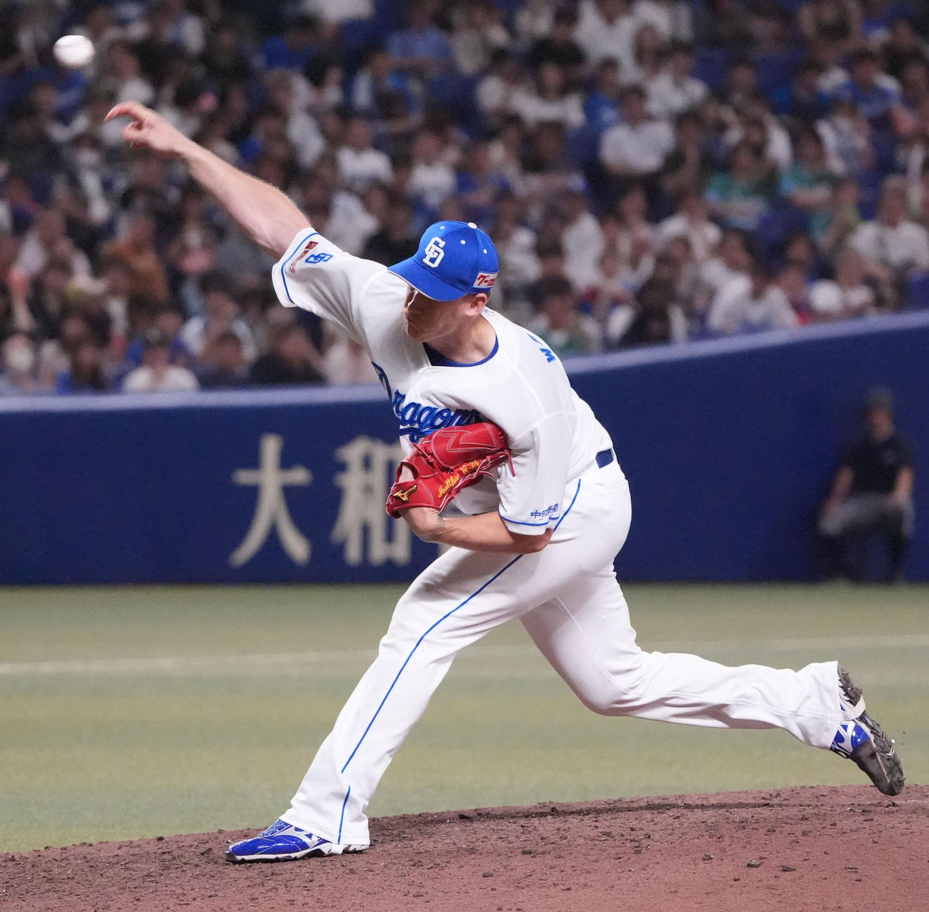 中日対オリックス　9回表、中日5番手で登板するウォルターズ（撮影・森本幸一）