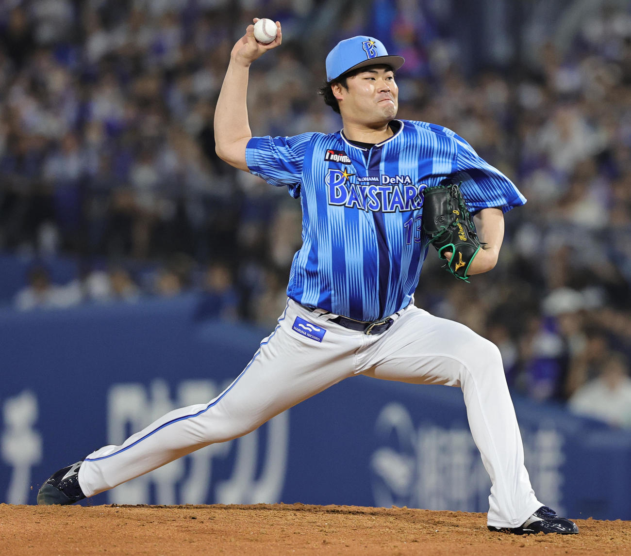 DeNA対西武　力投するDeNA伊勢（撮影・野上伸悟）