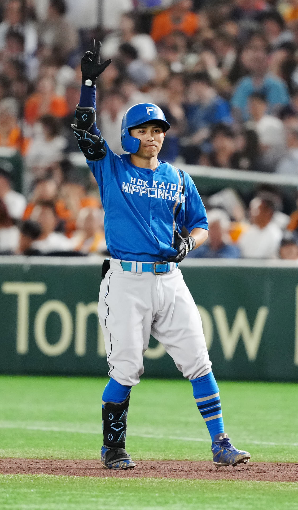巨人対日本ハム　5回表日本ハム2死三塁、先制適時打を放った上川畑（撮影・江口和貴）