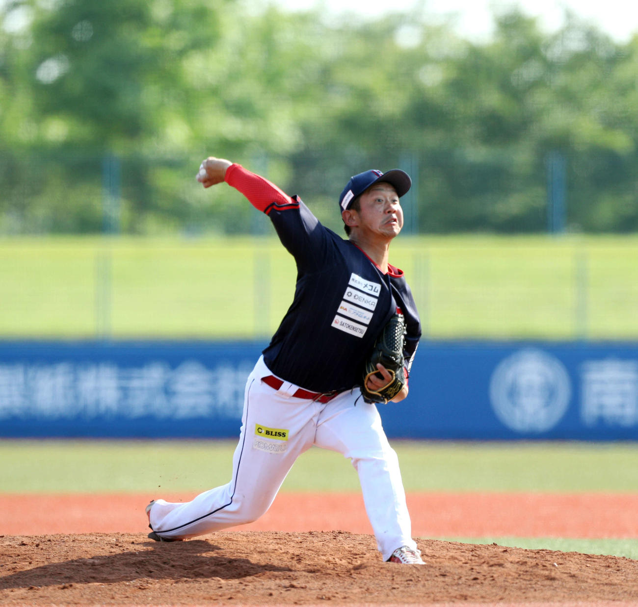 JR秋田対B－net／yamagata　力投したB－net／yamagata・三浦（撮影・木村有優）