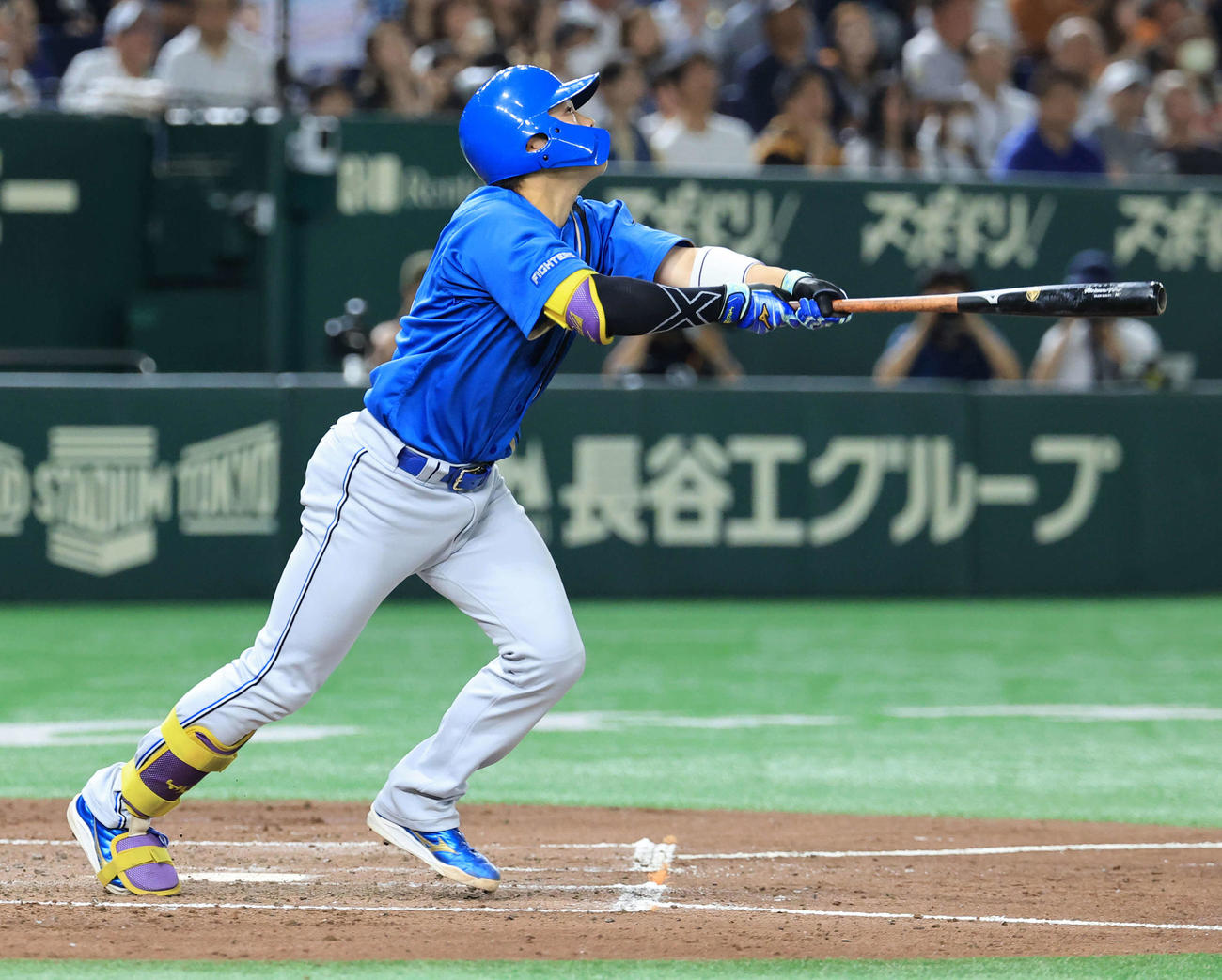 巨人対日本ハム　3回表日本ハム無死満塁、田宮は犠飛を放つ（撮影・浅見桂子）