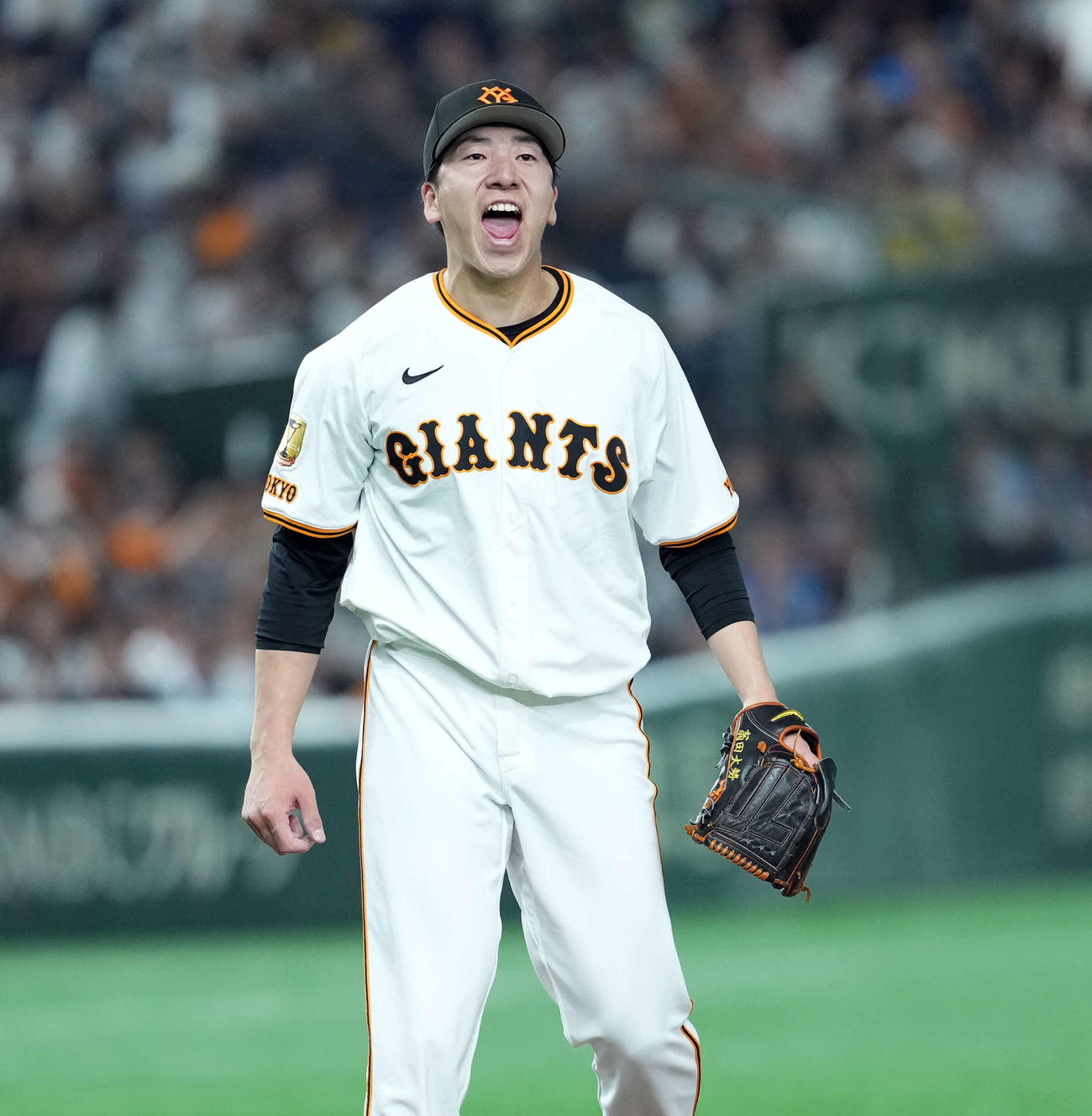 巨人対西武　8回を無失点に抑えほえる巨人大勢（撮影・たえ見朱実）