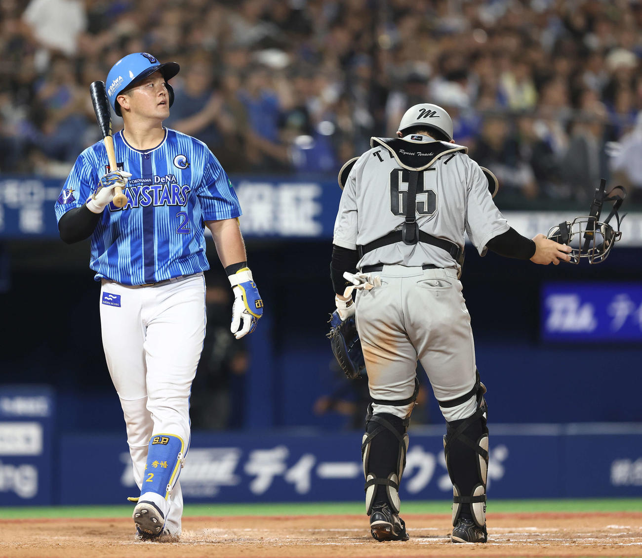 DeNA対ロッテ　7回裏DeNA1死、見逃し三振に倒れる牧（撮影・河田真司）