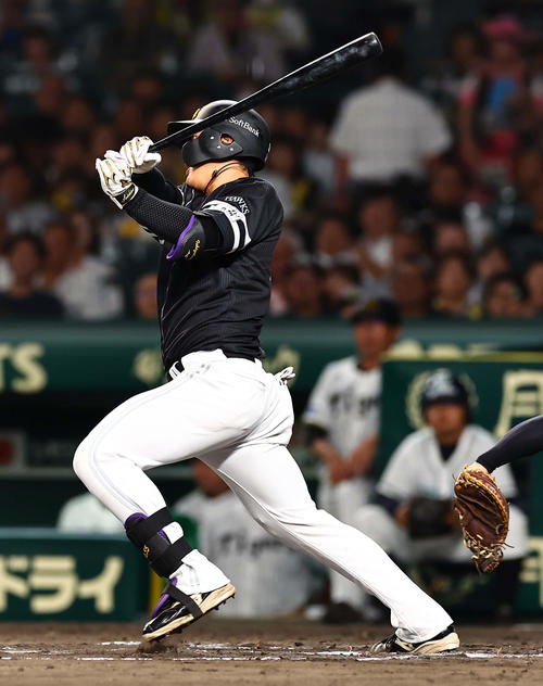 ソフトバンク】石塚綜一郎、高校時代のスターから延長代打決勝打「プロ