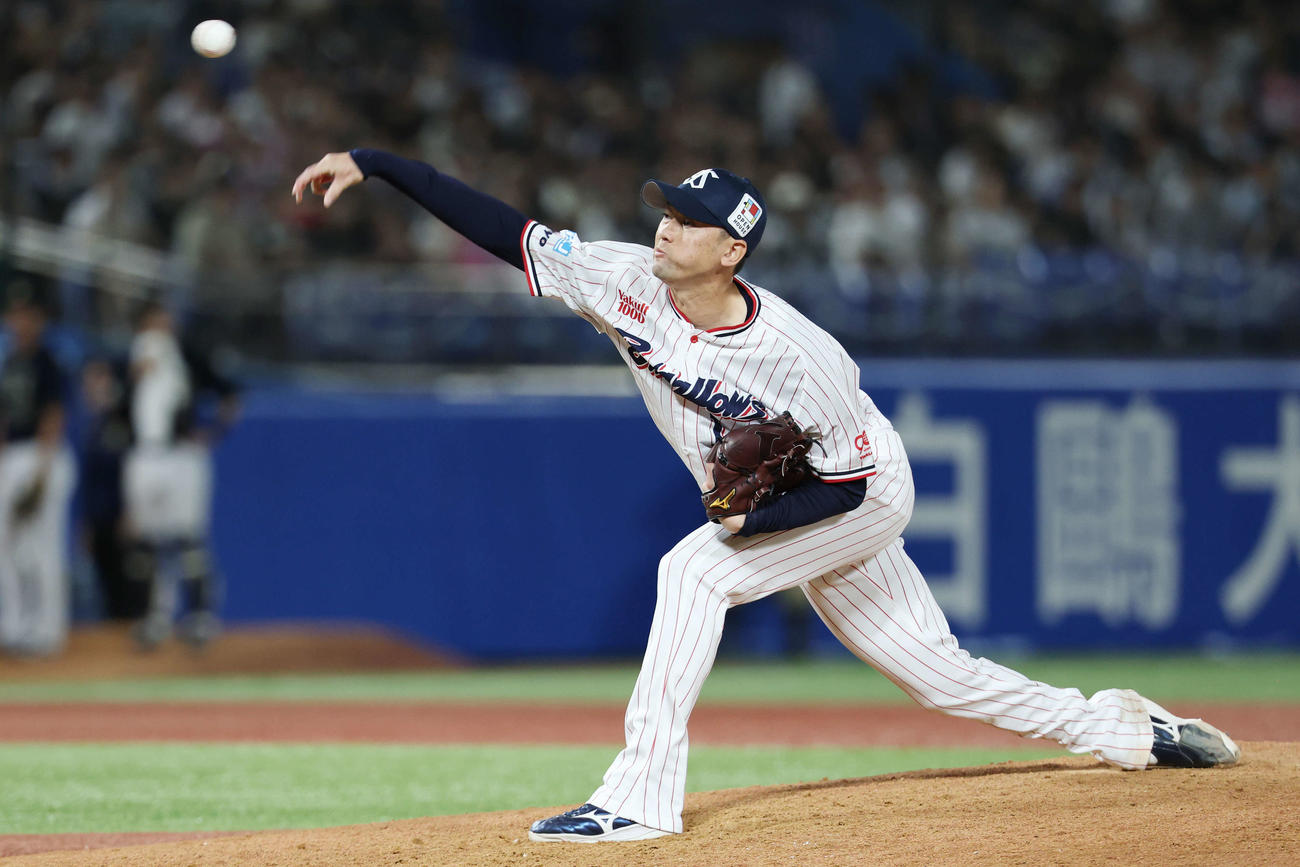 ヤクルト対オリックス　ヤクルト5番手の石山（撮影・宮地輝）